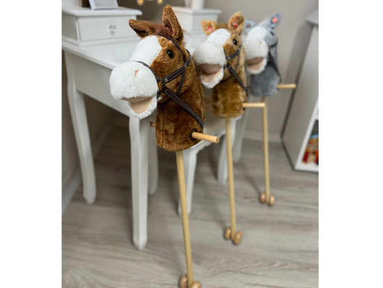 Hobby Horse Horse on a Stick Galloping and Neighing Sound + Moving Muzzle ZA5442