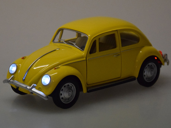 Collector's car Volkswagen Classical Beetle 1967 1:36 metal car light sound ZA5055