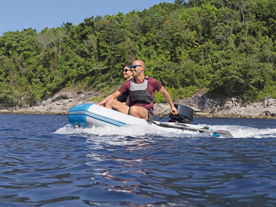 Bestway Dmuchany ponton CASPIAN 230x130x33cm - zestaw wiosła + pompka 65046