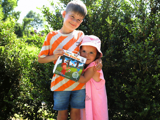 Captain Science Find It! Outdoors - 60 Challenges KS1221