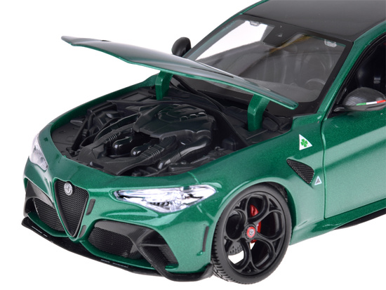 Alfa Romeo Giulia GTAm Quadrifoglio Licensed Green 1:18 Model ZA5991