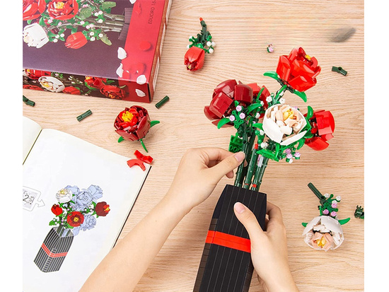 Construction Blocks – Bouquet of Roses 818 pieces ZA5760