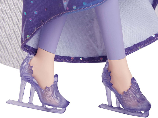 Mattel Disney Frozen Queen Elsa Ice Skating Doll ZA6056