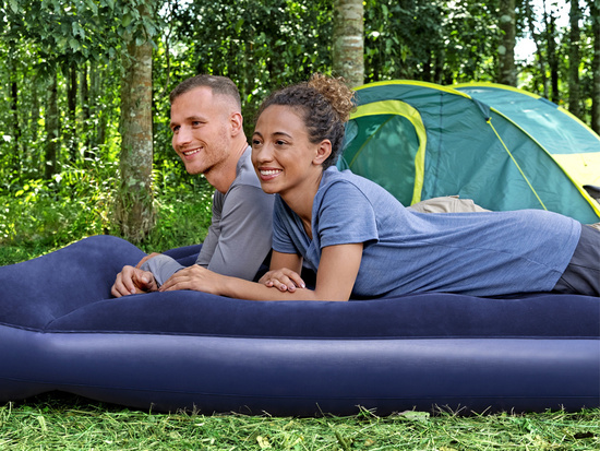 Bestway 2-person camping mattress 203x152 - built-in foot pump 67226