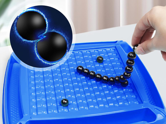 Magnetic Strategy Game with Balls and Wheel of Fortune for the Family GR0763