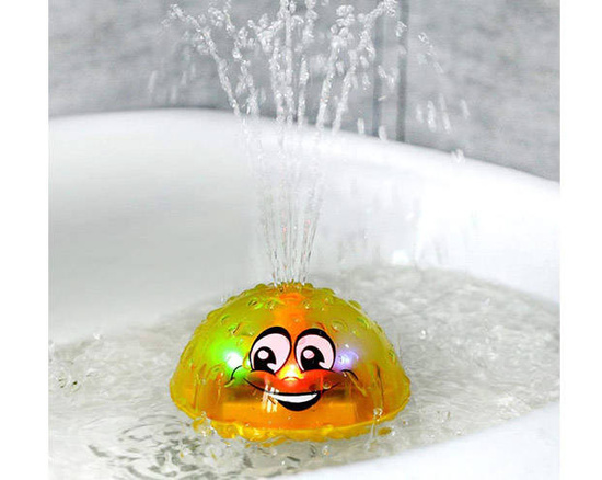 The floating FOUNTAIN for the bath is lit ZA3879