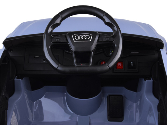 Auto na akumulator elektryczne AUDI RS 6 dla dzieci PA0297