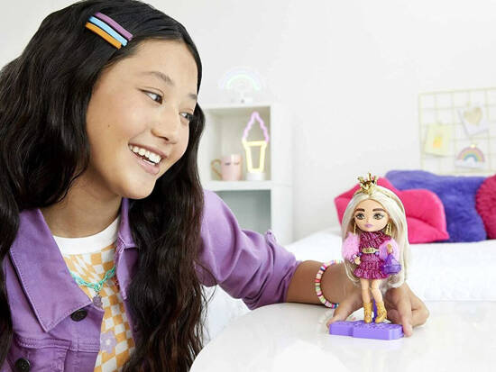 Lalka Barbie EXTRA MINIS w imprezowej stylizacji gwiazda ZA5439