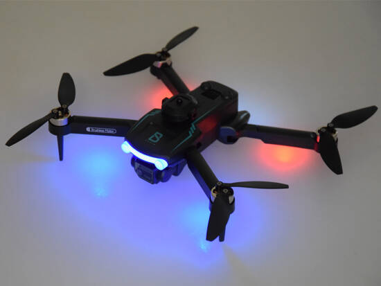 Latający Dron quadcopter Model zdalnie sterowany Składany + Kamera RC0657